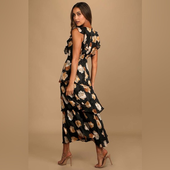 NWT Lulus No Introductions Needed Black Burnout Floral Tiered Maxi Dress LG - Picture 3 of 13